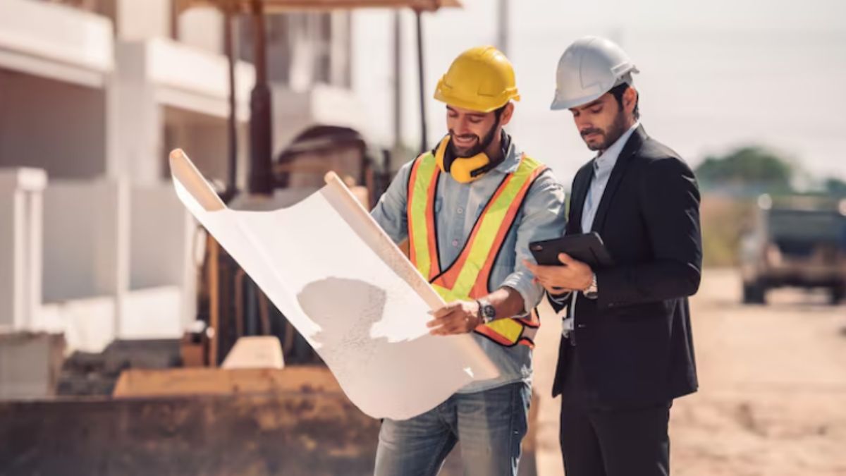 Engenharia Civil ou de Edificações? O nome não é apenas um detalhe técnico, mas uma herança histórica sobre servir à sociedade. | Foto: Freepik