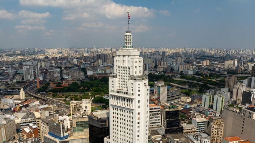 Farol Santander - O antigo edifício Banespa, hoje conhecido como Farol Santander, abriga um dos mirantes mais completos do Centro. Localizado no 26º andar, o espaço permite uma visão de 360 graus da região central - (Divulgação)