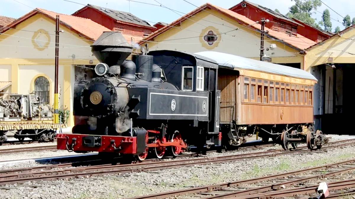 O projeto prevê a modernização da via permanente e a adoção de sistemas como o de cremalheira, utilizados para garantir a operação em áreas de declive acentuado. Divulgação