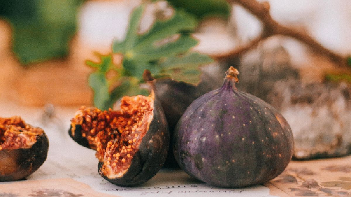 Os figos na verdade são flores comestíveis, assim como o brócolis e a couve-flor, apesar de não serem plantas aparentadas (Foto: Pexels)