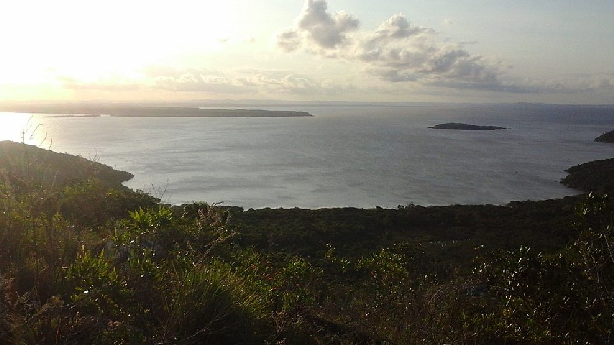 Cidade é conhecida pelas suas praias de água doce (Foto: Paulo rsmenezes / Wikimedia Commons)