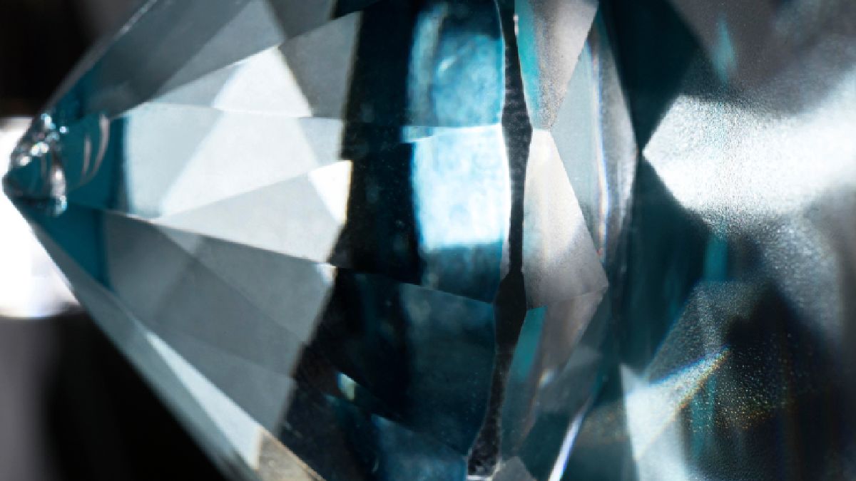 Apesar da fama, os diamantes não são as únicas estrelas do mercado de joias