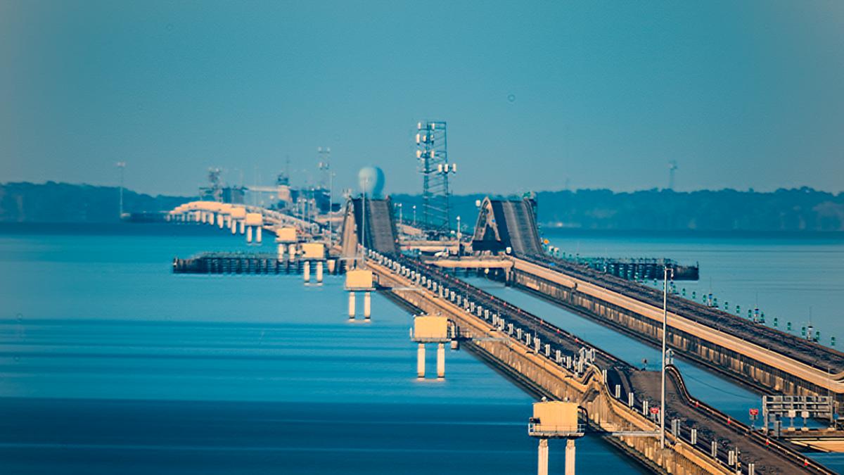 Ela liga as regiões de Metairie e Mandeville, nas proximidades de Nova Orleans, e desafia até os mais tranquilos ao volante (Foto: Lance Caraccioli/Wikimedia Commons)