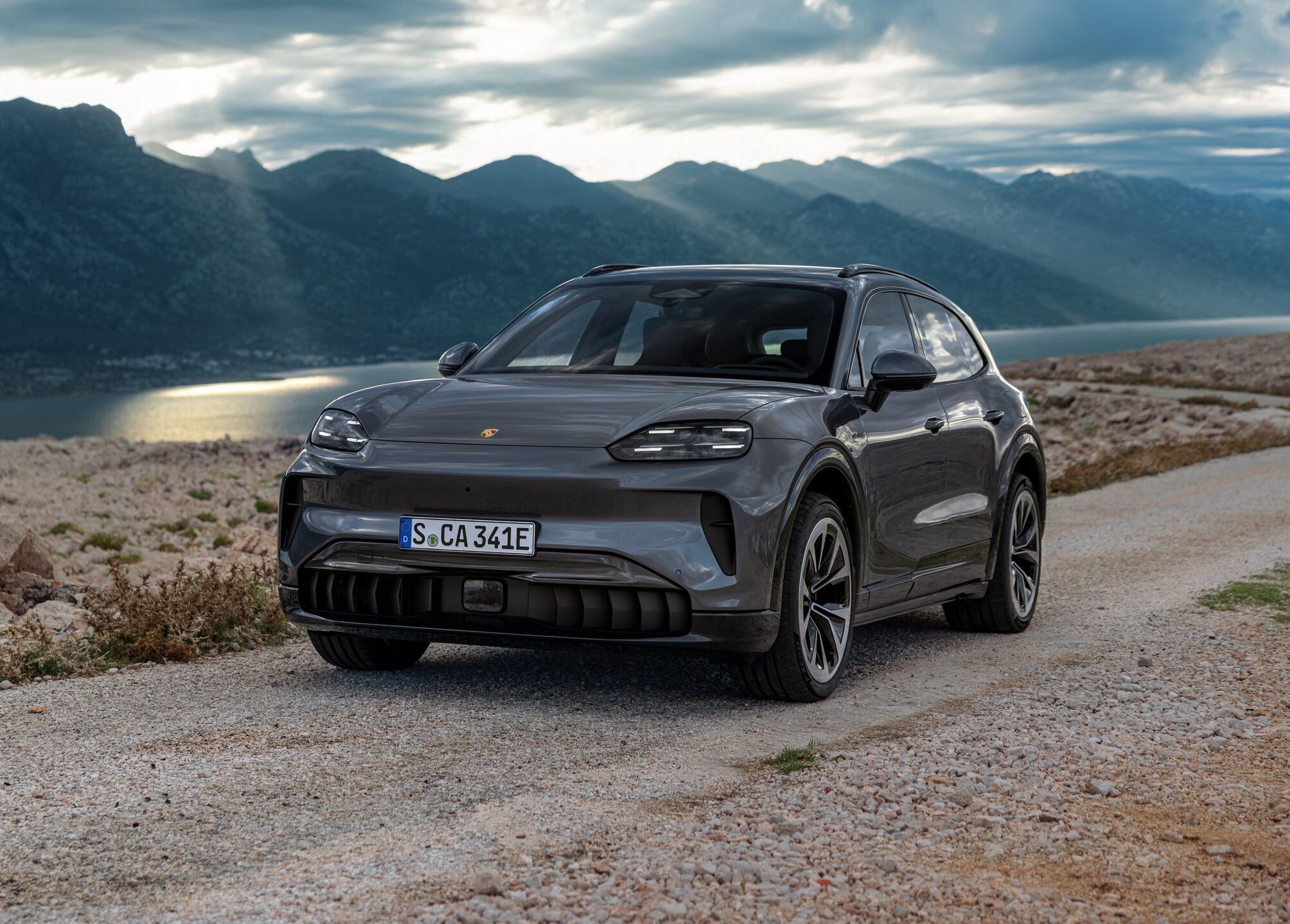 Porsche Cayenne EV Fotos: divulgação