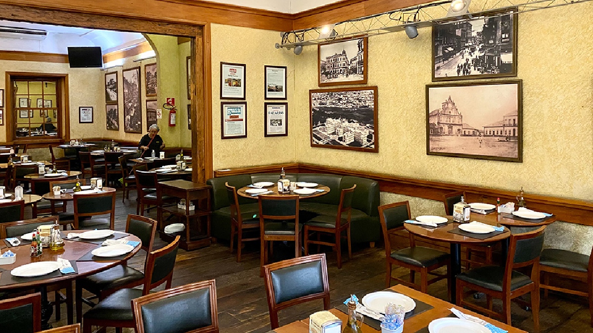 Santa Tereza (1872): Fundada há 151 anos, a Santa Tereza é o marco zero da panificação paulistana. Localizada na Praça João Mendes, no Centro, a casa é parada obrigatória para quem deseja apreciar uma boa comida e a história de São Paulo - (Divulgação)