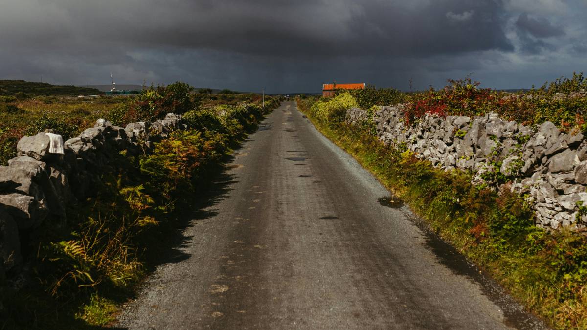 Pequenas cidades fora do eixo tradicional do turismo vêm sendo escolhidas por quem busca silêncio, previsibilidade e uma rotina mais lenta (Fotos: Pexels)