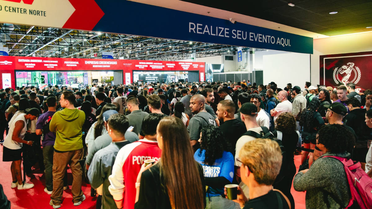 Visitantes e profissionais acompanham lançamentos, tiram dúvidas e comparam novidades em um ambiente voltado a negócios e experiência. Foto: Divulgação