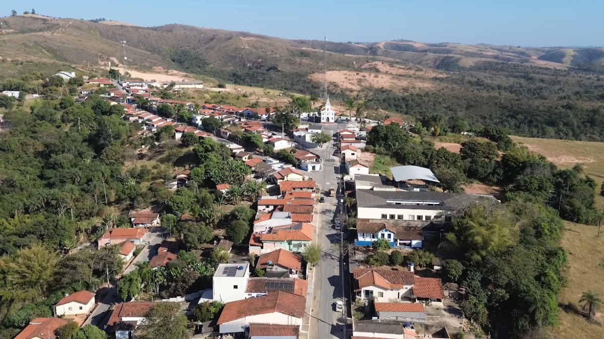 4. Levantamentos do IBGE apontam Serra da Saudade como o município menos populoso do país, reforçado pelo Censo 2022.