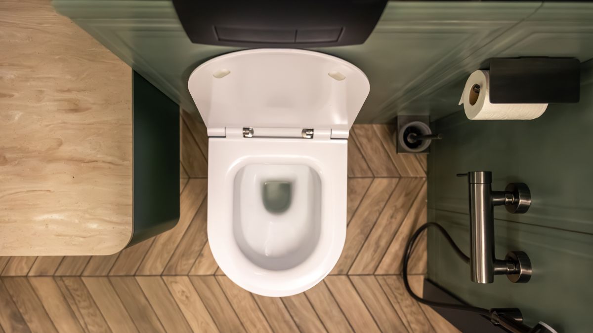 Os chamados washlets foram projetados para tornar a experiência mais confortável, sobretudo em um país com invernos rigorosos e ambientes compactos (Foto: Freepik)