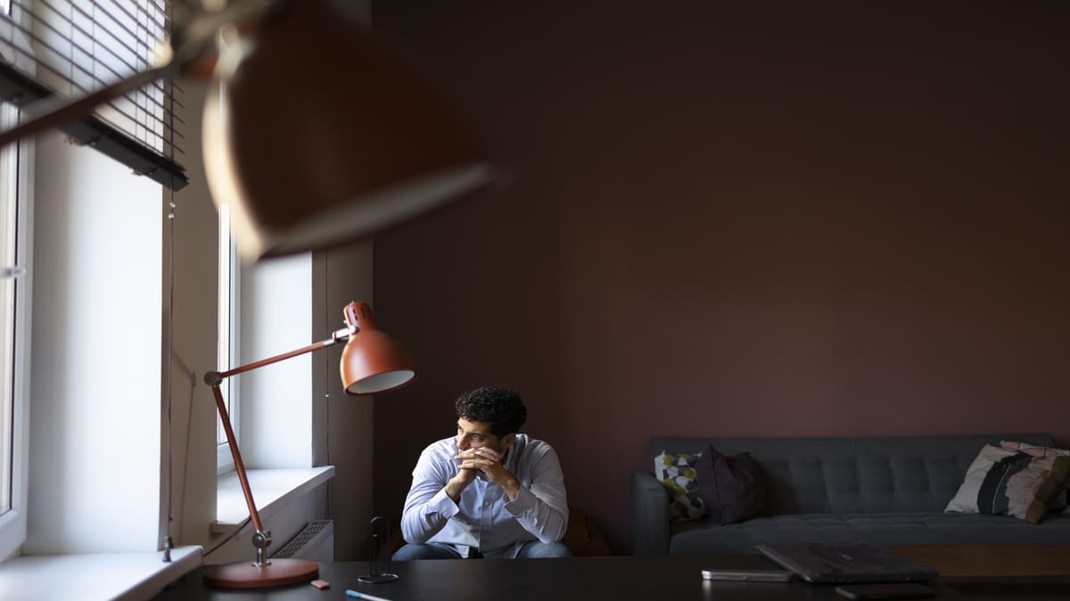 Fadiga e privação de sono aumentam a chance de percepções auditivas incomuns - Freepik
