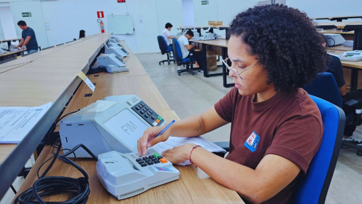 Urnas eletrônicas foram testadas em 08/10/2025 para as eleições 2026. Divulgação/TRE-MA