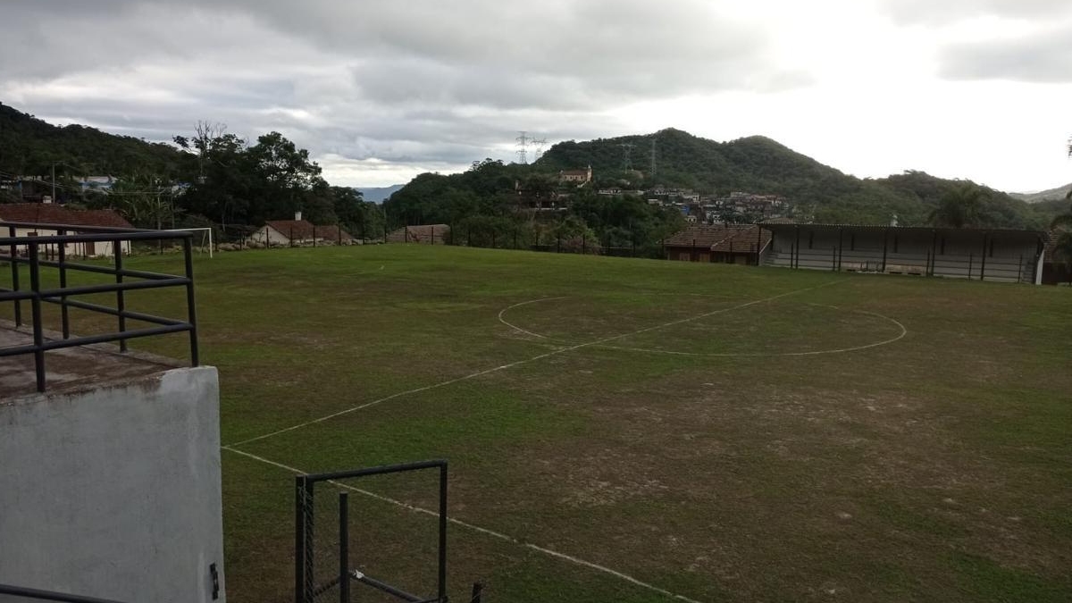Ao longo de mais de um século, o gramado de Paranapiacaba foi palco de confrontos contra os principais times paulistas e recebeu ícones do esporte - (Divulgação)