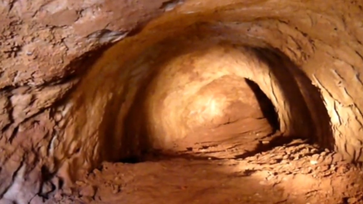 Chamadas de paleotocas, essas estruturas foram escavadas por animais extintos e ainda são objeto de estudo, porque há dúvidas sobre como foram construídas, para que serviam e como devem ser protegidas