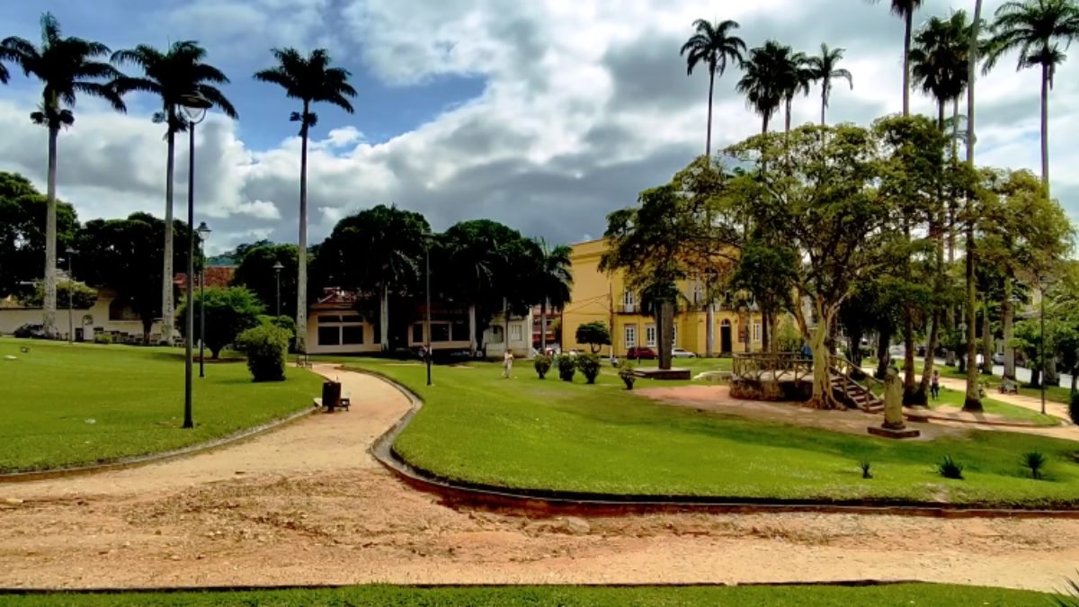 Ali viveram barões, viscondes e famílias influentes que moldaram a paisagem urbana e rural que ainda hoje pode ser vista