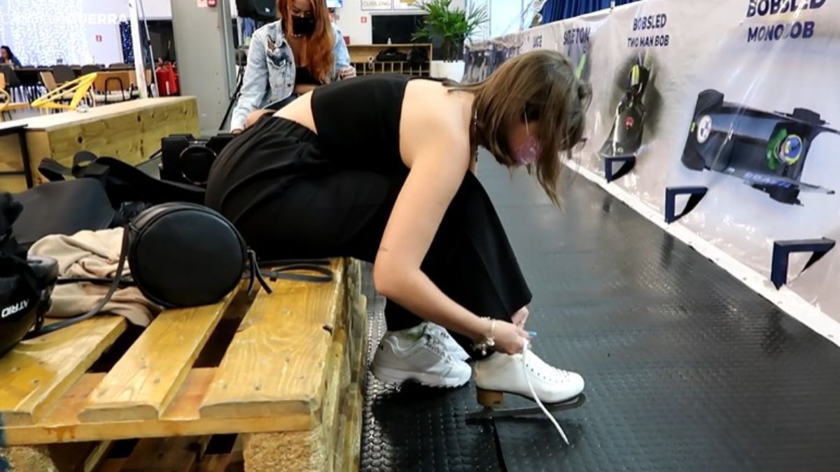 Patinação livre: é o programa mais procurado por famílias e grupos de amigos. Em geral, a sessão inclui aluguel dos patins e equipamentos de proteção, com regras claras para quem está começando (capacete e proteções fazem parte do pacote de segurança). Foto: Reprodução YT/Camilla Guerra
