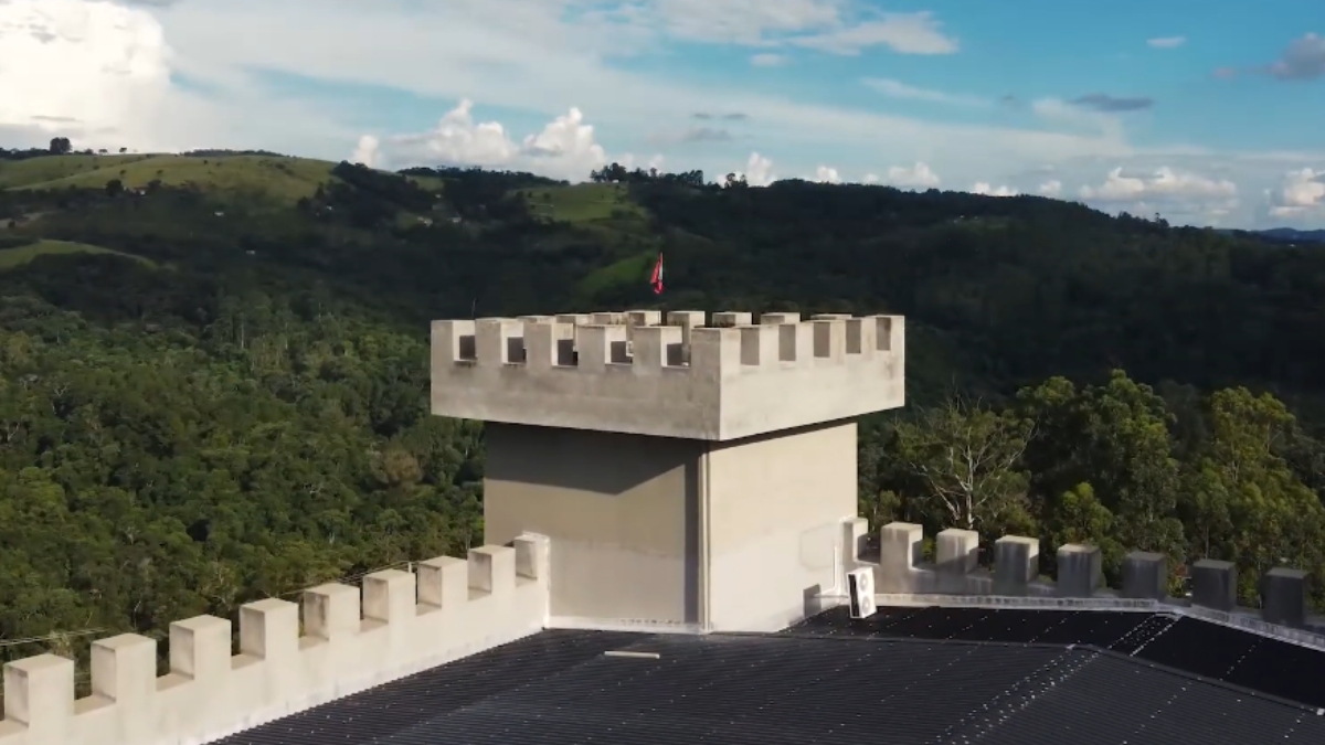 Com duração aproximada de duas horas e meia, a visita propõe muito mais do que contemplação.