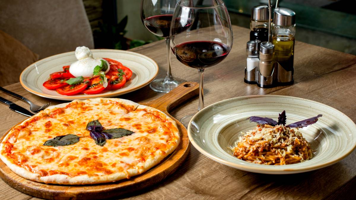 Entre massas clássicas e receitas centenárias, o Carlino mantém viva a herança da imigração italiana. Foto: Freepik