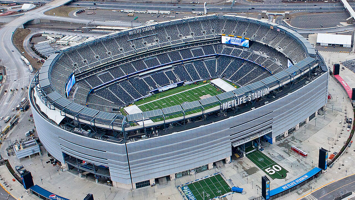 Ao longo dos anos, o New Jersey Stadium foi mais usado para receber jogadores como Tom Brady, da NFL. Mas o melhor que o futebol tem a oferecer chegará ao local em 2026, quando o esporte vai ocupar o impressionante estádio ao ar livre. Divulgação/Anthony Quintano/Wikimedia Commons