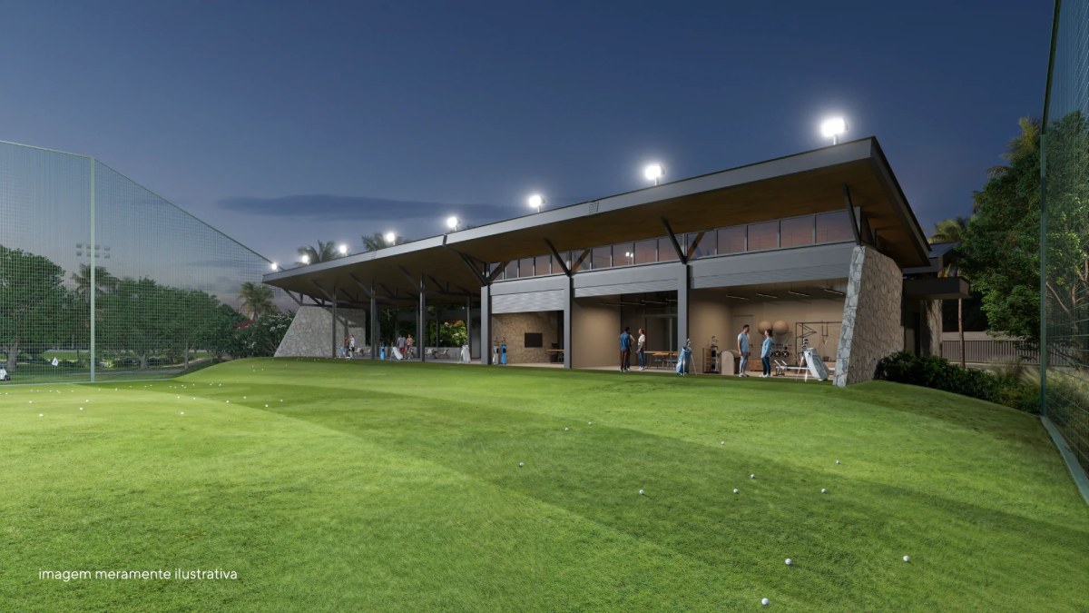 Área técnica equipada com simuladores Trackman e Putt View, que replicam dados de 200 campos internacionais
