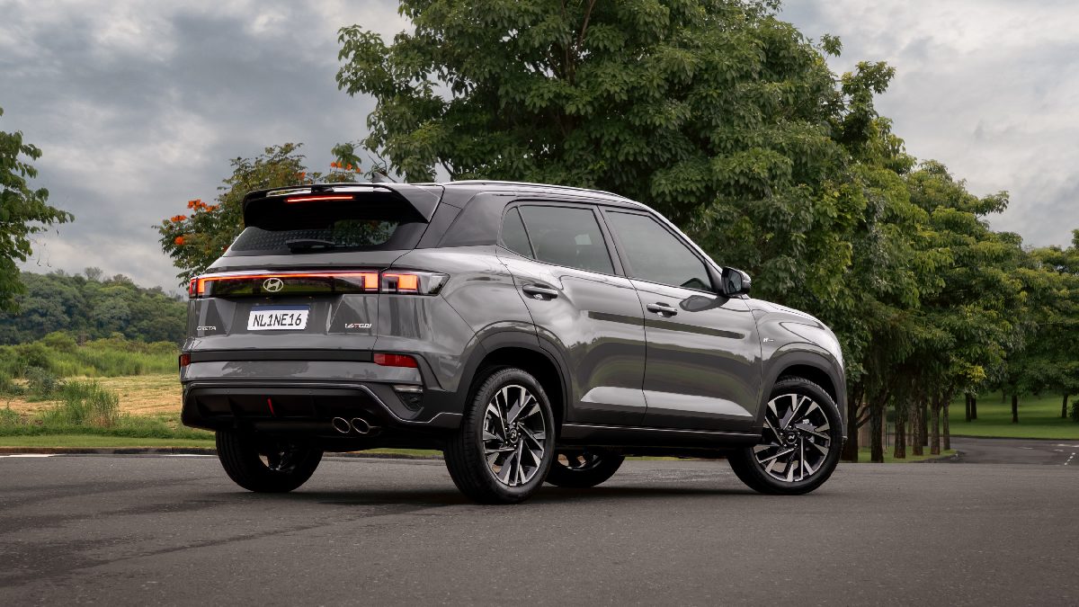 O novo motor flex entrega até 176 cavalos de potência e 27 kgfm de torque, associado ao câmbio automático DCT de 7 marchas