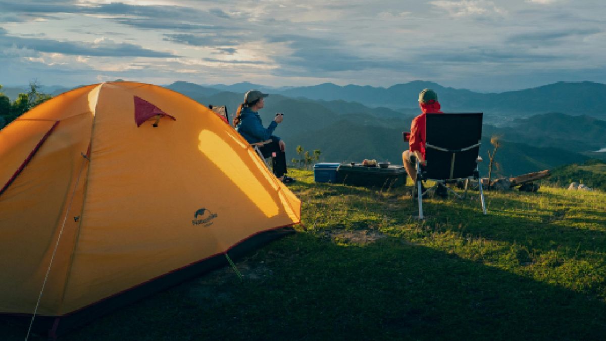 Camping com nascer do sol é um dos programas mais buscados em áreas de natureza no país (Foto: Pexels)