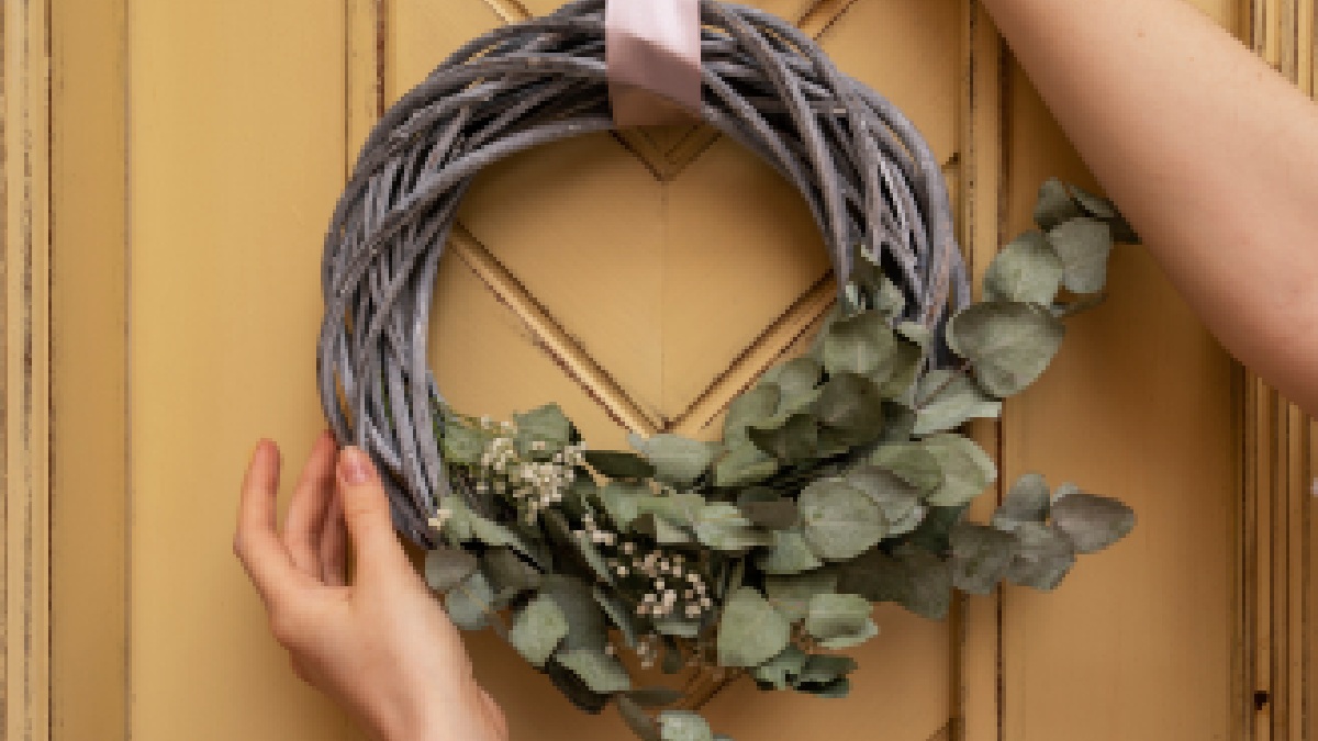 Além disso, o louro é muito utilizado em algumas práticas de Feng Shui como elemento esotérico (Foto: Freepik)