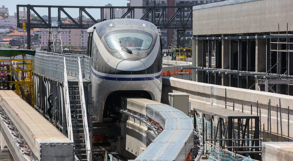 Trem da Linha 17-Ouro do Metrô, que também será inaugurada em 2026/Governo de SP/Divulgação