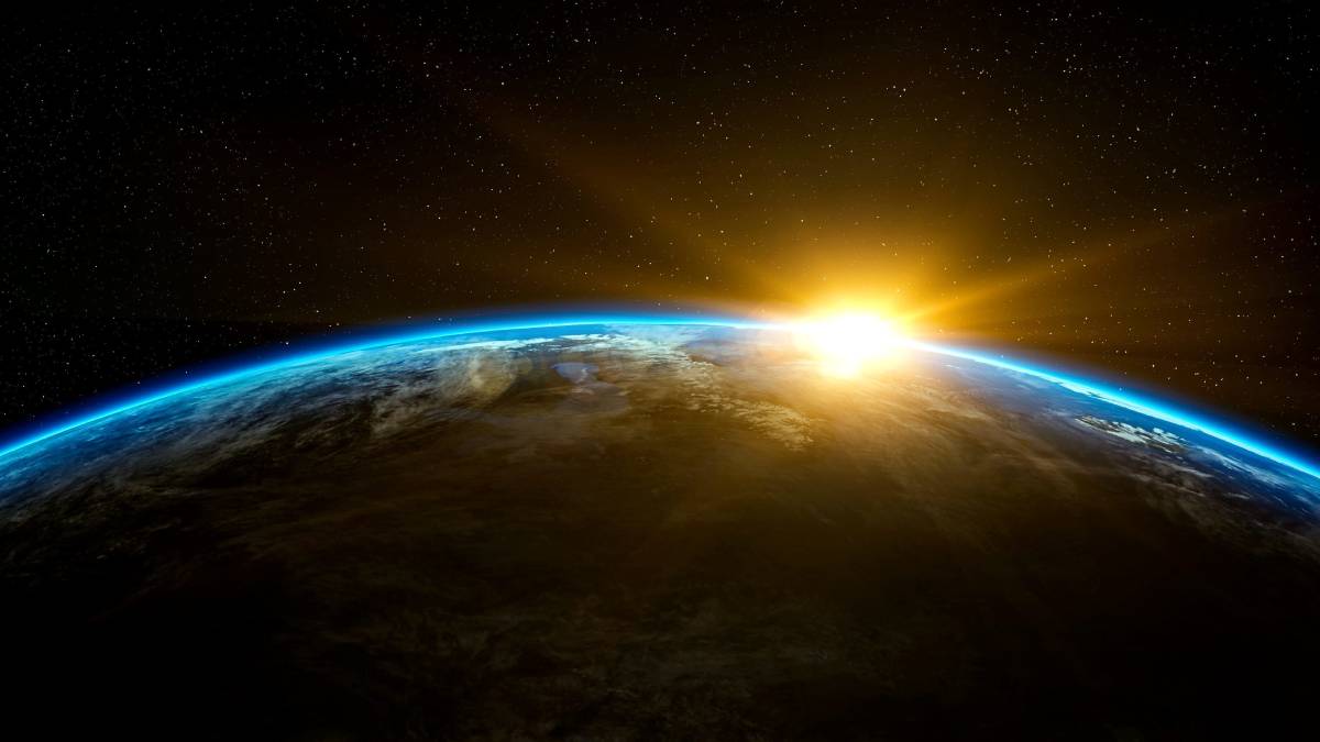 A exploração interestelar e projetos como o Breakthrough Starshot foram apontados pelo cientista como prioridades para evitar a extinção humana (Foto: PxHere)