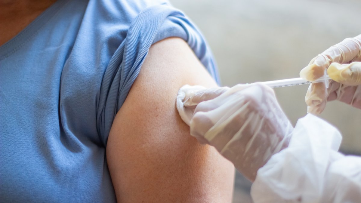 Estudos mostram que uma única aplicação pode reduzir significativamente colesterol e triglicerídeos, com efeitos duradouros