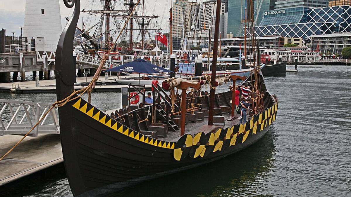 Achados anteriores já mostravam que o subsolo da cidade guardava vestígios valiosos do passado medieval da região (Foto: Wikimedia Commons/JC Merriman)
