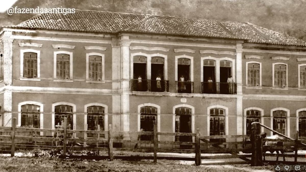 Os impiedosos e temidos proprietários das valiosas terras adoravam o luxo.
