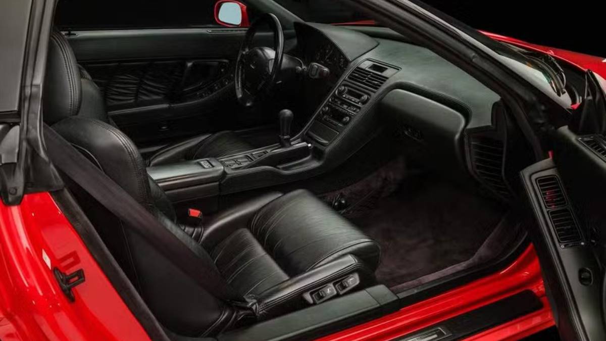 Ele humilhou rivais como a Ferrari 348, não apenas por ser mais confiável, mas por ser mais fácil de levar ao limite. Foto: Divulgação/Auto Trader