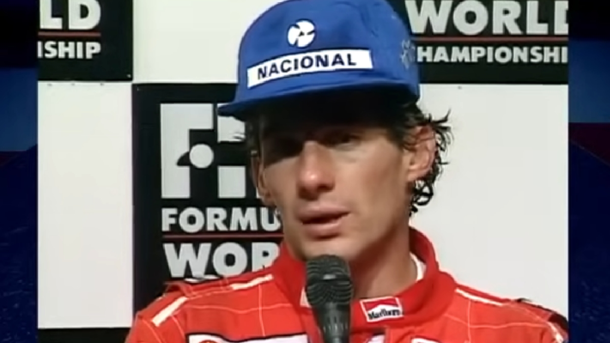 Mesmo quando a máquina falhava, Ayrton Senna era capaz de superar os limites do impossível. - (Fotos: Reprodução/YouTube)