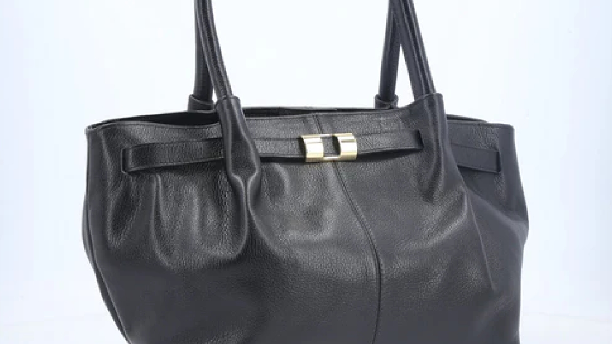 Tote: com estrutura mais ampla, ela acomoda tudo o que a rotina exige, do notebook aos itens pessoais, sem abrir mão do estilo - (Divulgação/Bauarte)