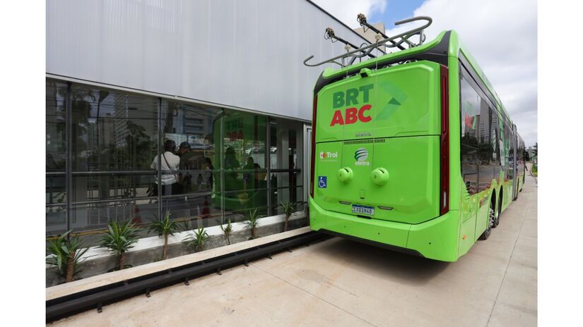 Os ônibus de alta capacidade entrarão em testes em breve/Divulgação/Governo de SP