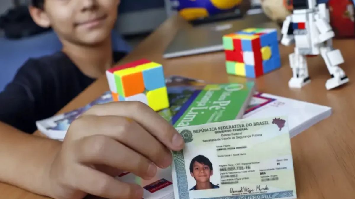 A nova Carteira de Identidade Nacional (CIN) utiliza o CPF como número único para facilitar a identificação e reduzir fraudes em todo o Brasil. Bruno Peres/Agência Brasil