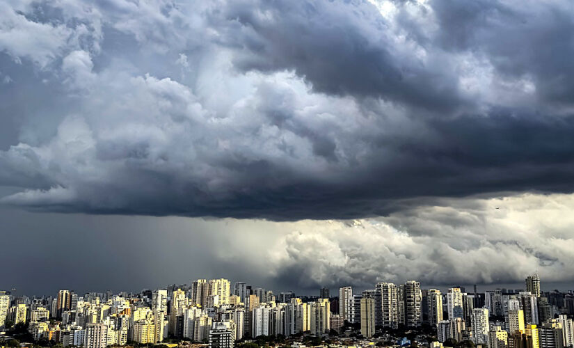 Capital e outras regiões vivem risco de temporais neste domingo/Ranimiro/Depositphotos