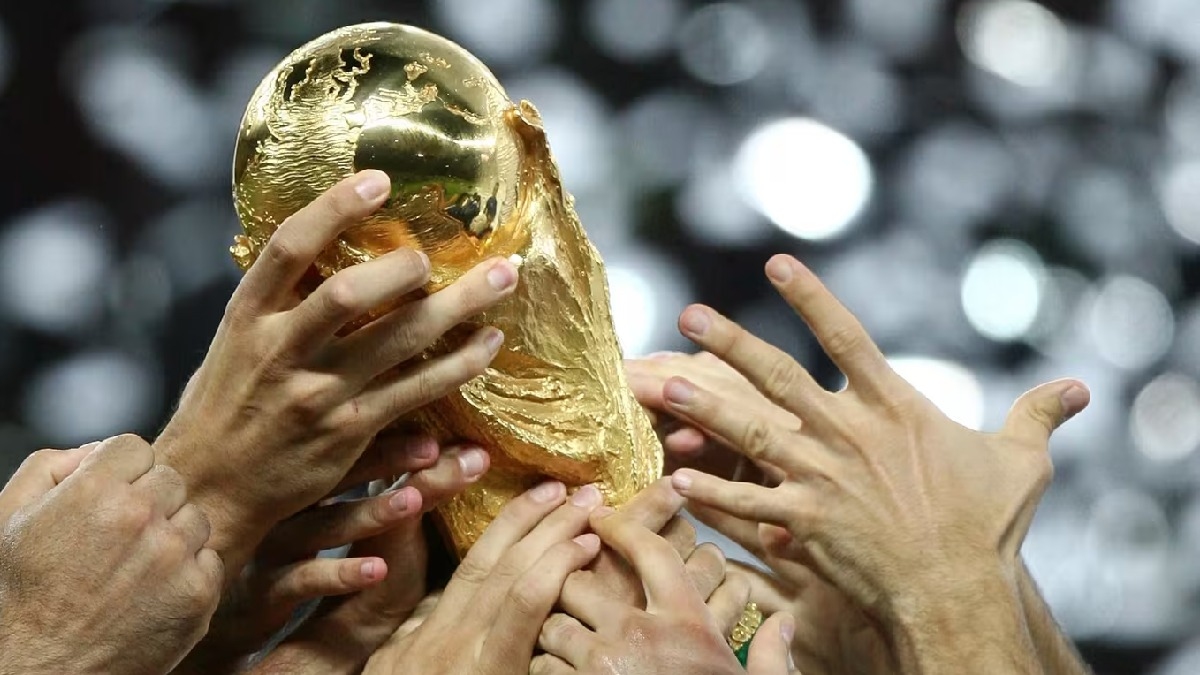Embora pareça uma medida extrema, a história dos mundiais abriga histórias de seleções que já abriram mão da disputa por razões ideológicas e políticas - (Divulgação/Fifa)