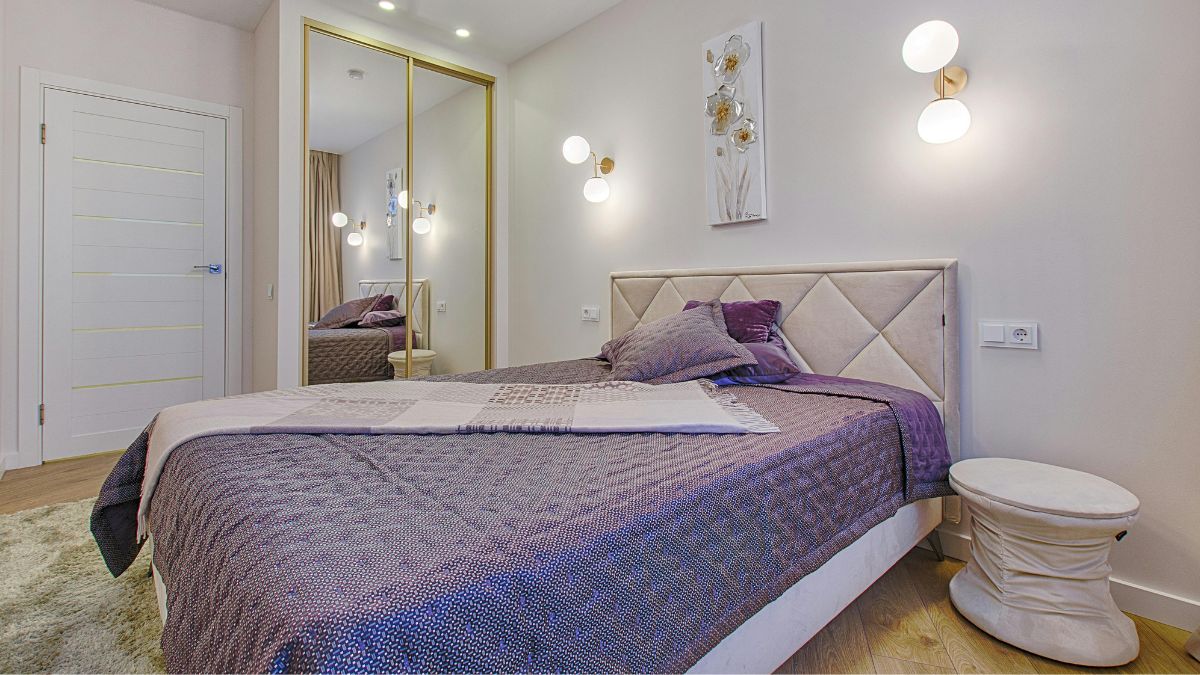 Dentro de casa, a aplicação costuma acontecer em pontos específicos (Foto: Pexels)