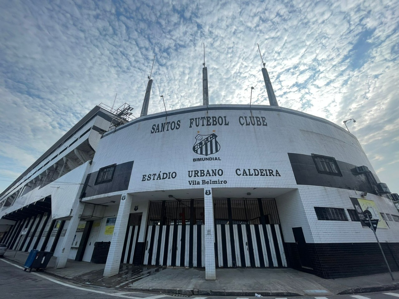 Vila Belmiro e Museu Pelé têm passeio especial do Sesc com visita ao gramado /Fábio Maradei/Santos FC