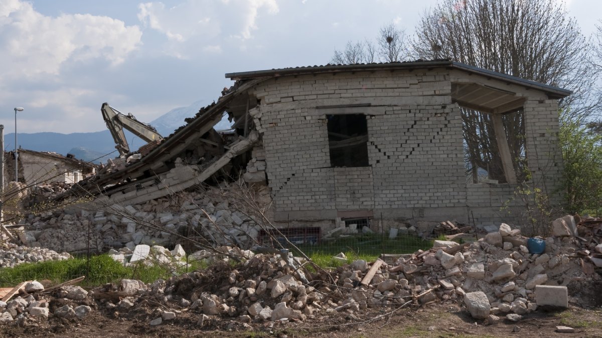 Essas descobertas indicam que um grande terremoto na região pode se propagar de forma diferente do esperado, influenciando seu impacto futuro (Foto: PxHere)