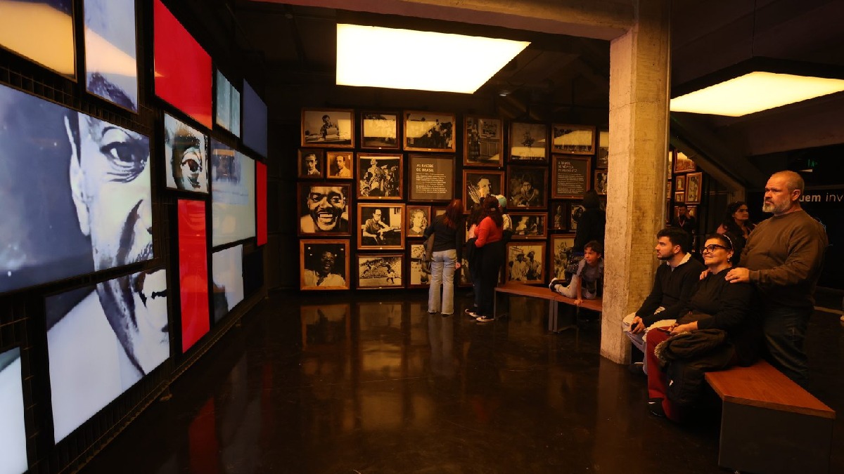 A experiência se destaca pela antropologia do povo brasileiro, principalmente após a grande renovação de 2024, o que tornou o local mais digital e inclusivo/Divulgação/Museu do Futebol