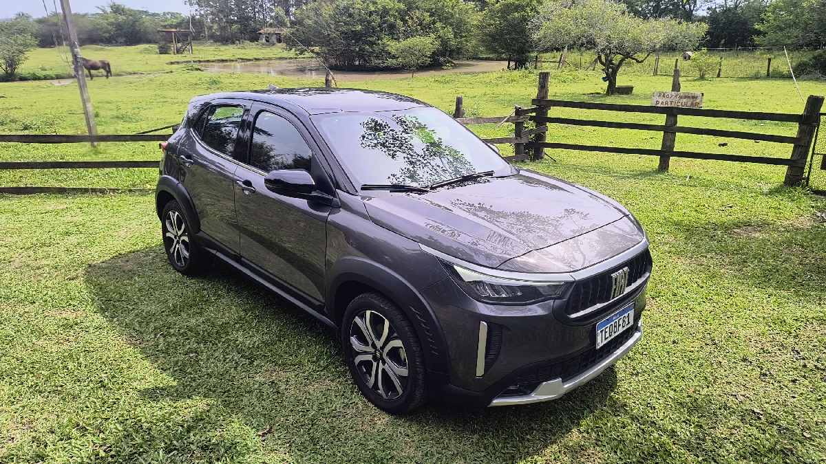 Na linha 2026, tanto nas versões "comuns" quanto nas híbridas, o Pulse traz desenho frontal renovado, inspirado na esportividade do Fastback, com novas grades com temas verticais, novo skid plate/Divulgação