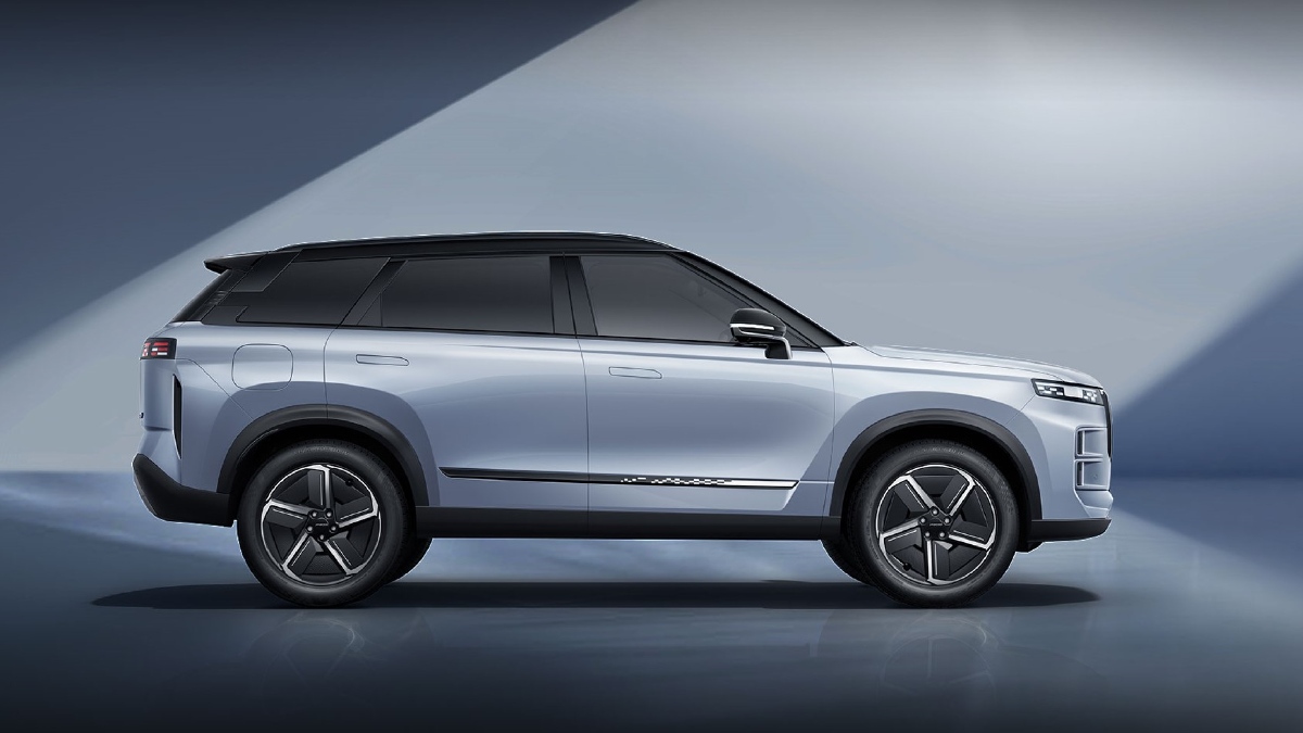 Mais do que a simples associação entre motor a combustão e propulsão elétrica, o conjunto do Jaecoo J7 foi concebido como um ecossistema inteligente de gestão energética/Divulgação