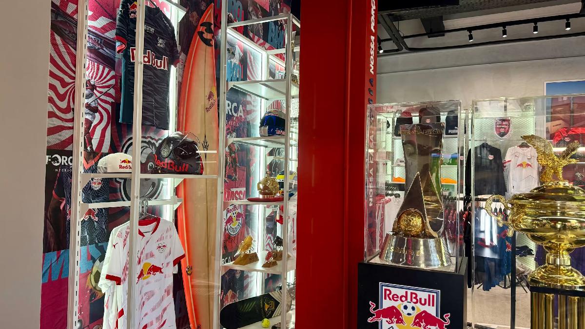 Casa inclui espaço externo, dois telões, espaço dedicado às crianças, pinball, oficinas infantis e um simulador de Fórmula 1 Red Bull Racing/Divulgação/Red Bull Bragantino
