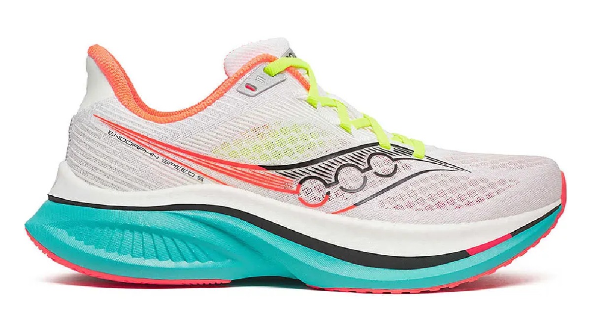 Para os treinos voltados para estímulos de velocidade e explosão, o Saucony Endorphin Speed 5 é um dos modelos de destaque Divulgação/Saucony
