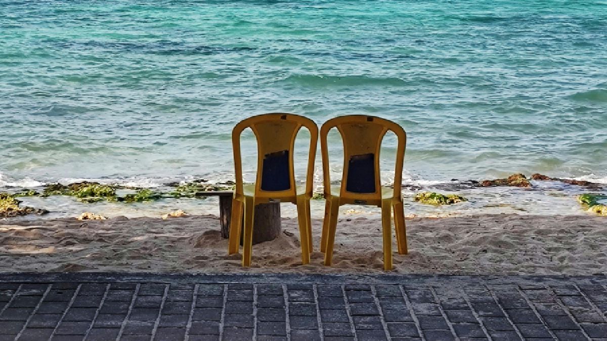 Em dias de céu limpo, a diferença entre azul-turquesa e azul mais escuro fica mais visível no horizonte (Foto: Sônia Motta / Pexels)