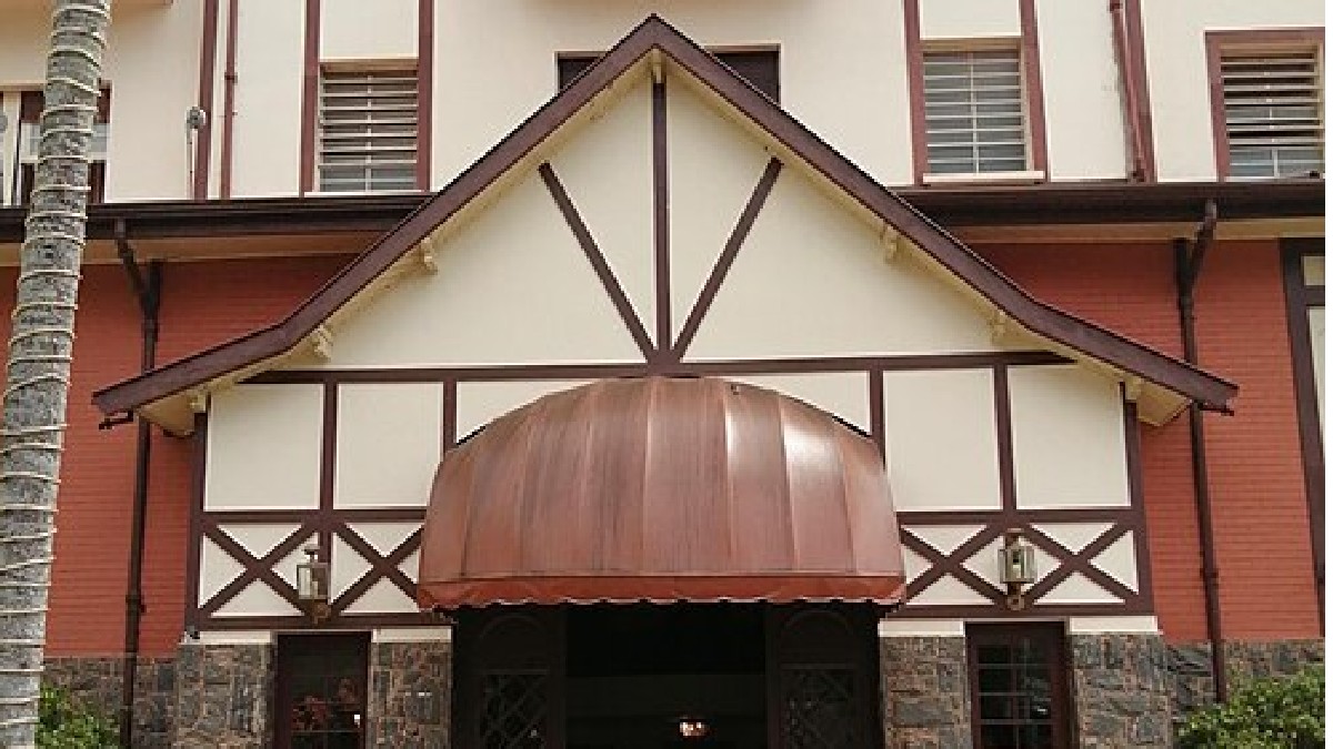 O Hotel Glória é um imóvel de Águas de Lindóia tombado pelo Condephaat (Foto: Joalpe / Wikimedia Commons)