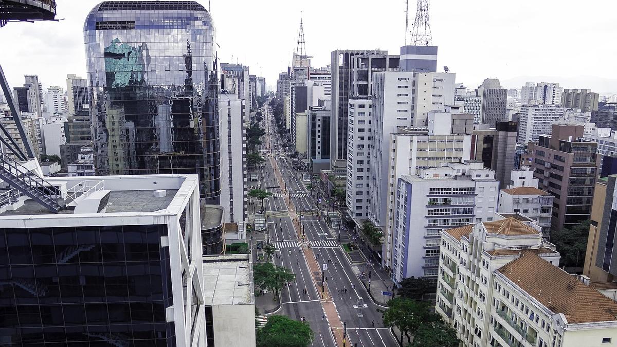A Paulista vira ponto de referência fácil para entender a distância e planejar o deslocamento a pé ou de metrô (Foto: andersonfrancispb / Pixabay)