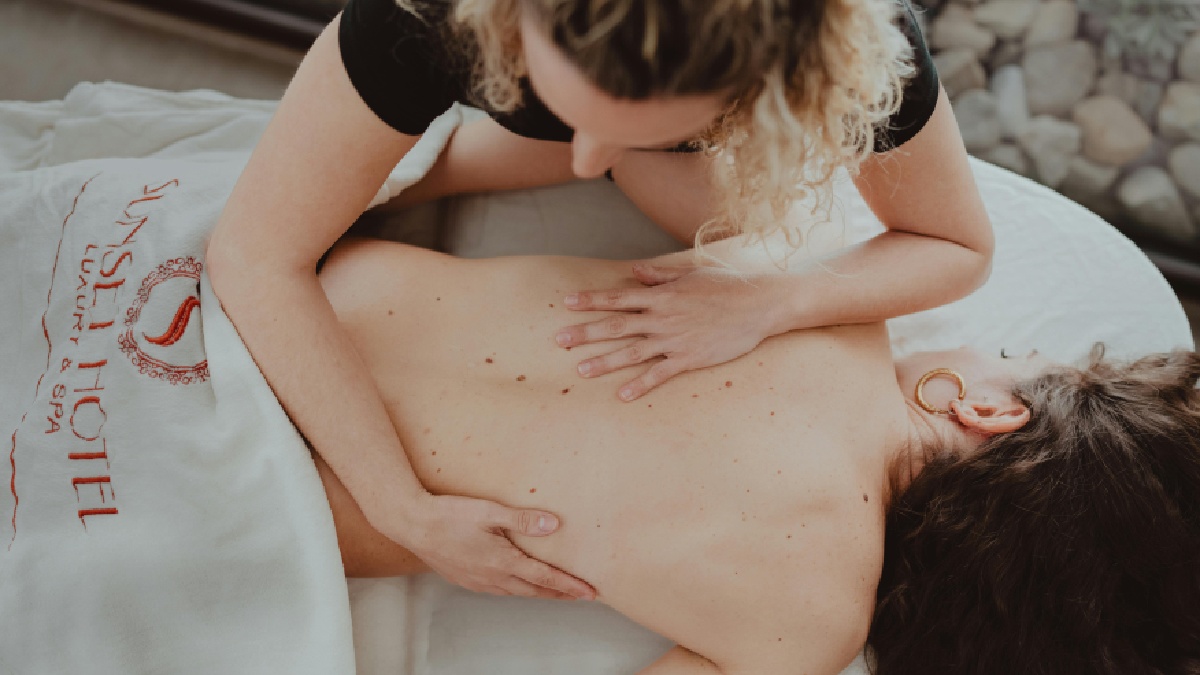 Vouchers de spa funcionam melhor quando o local oferece horários variados, o que aumenta a chance de a pessoa realmente agendar (Foto: Andrea Prochilo / Pexels)